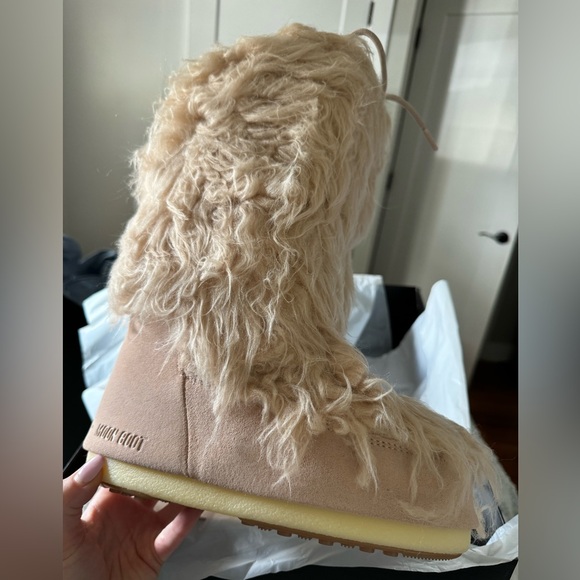 Yeti Moon Boot🧌 - Picture 11 of 14